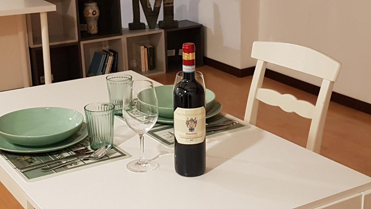 Apartamento Casa Marzia - Vicino A Sant'Orsola E Centro Citta, Silenzioso E Accogliente Bolonia Exterior foto