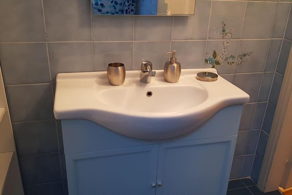 Apartamento Casa Marzia - Vicino A Sant'Orsola E Centro Citta, Silenzioso E Accogliente Bolonia Exterior foto
